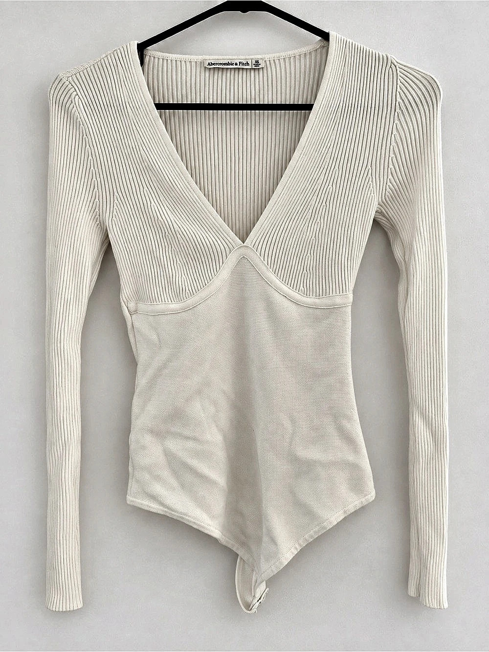 Abercrombie & Fitch Long-Sleeve Sweetheart Sweater Bodysuit Cream